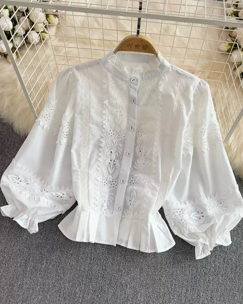 Saray İşlemeli Dantel Patchwork Bluz