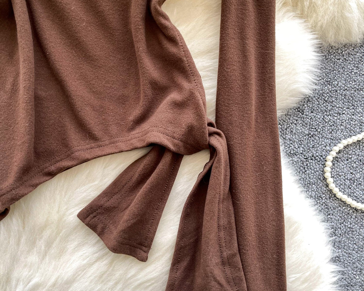 Asimetrik Eğik Yaka Çiçekli Bluz