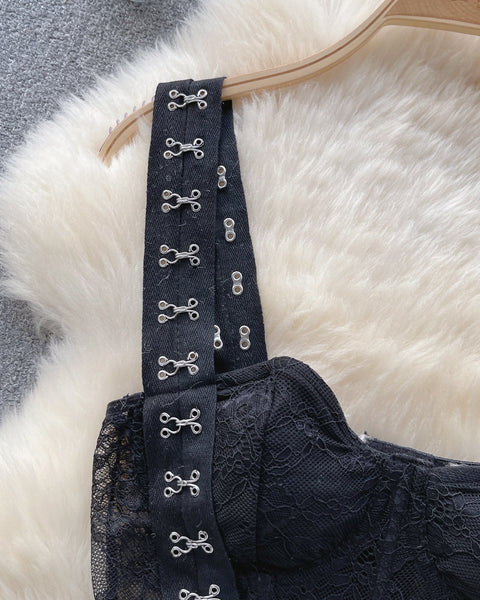 Niş Snap Düğme Dantel Atlet