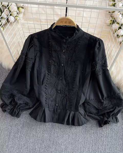 Saray İşlemeli Dantel Patchwork Bluz