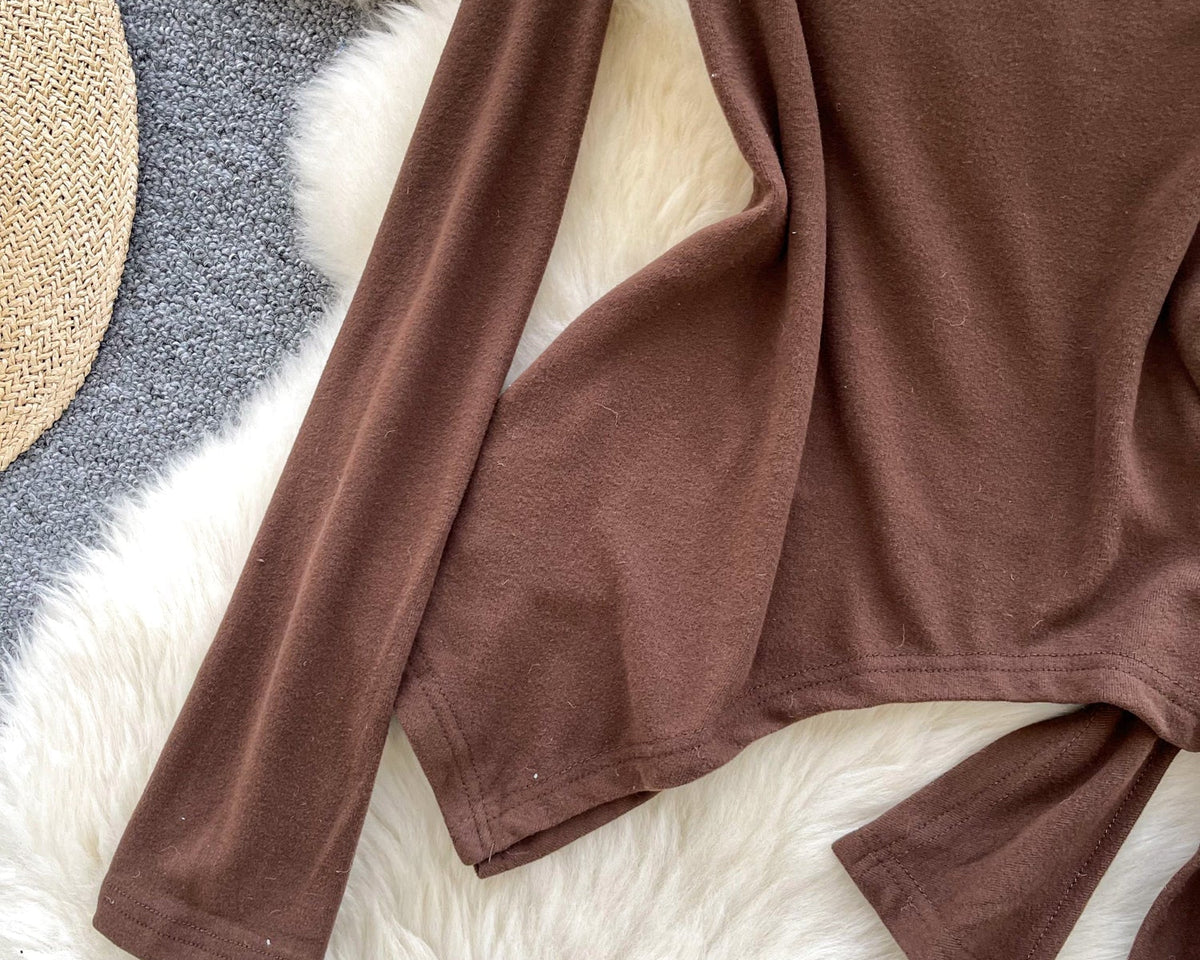 Asimetrik Eğik Yaka Çiçekli Bluz