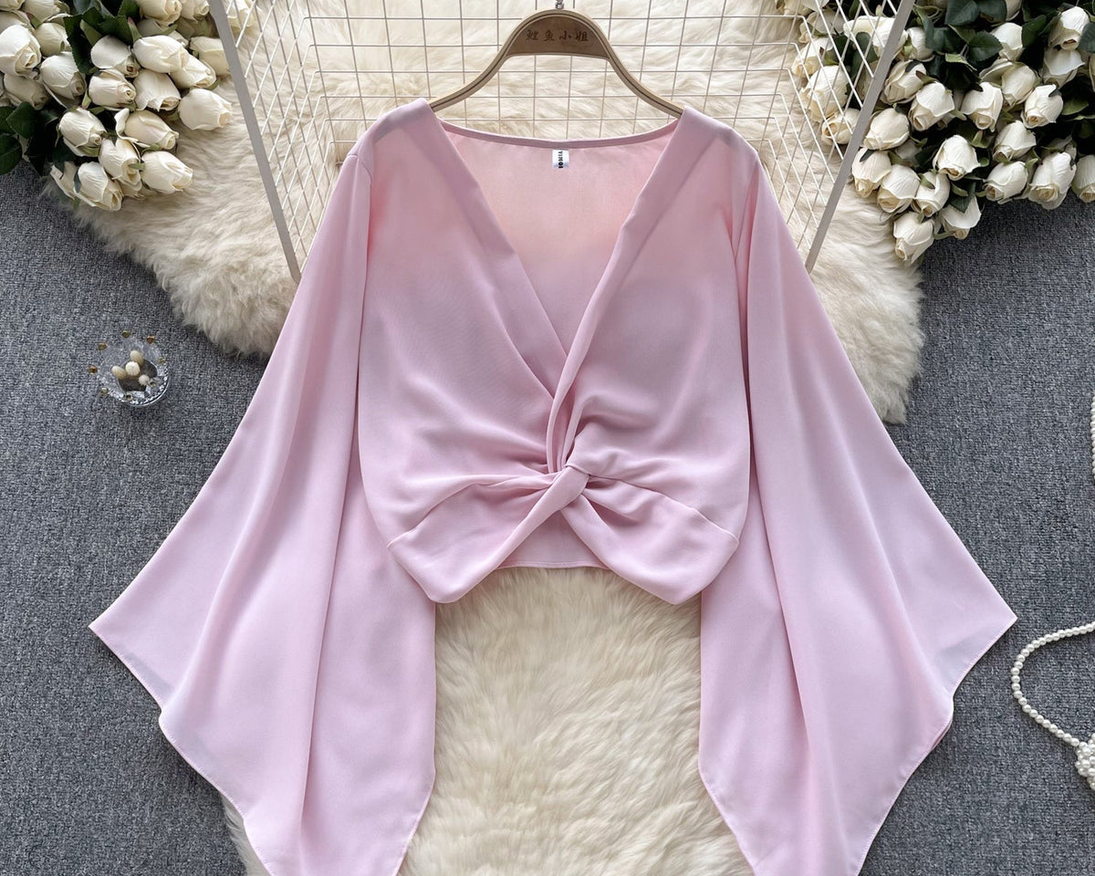 V-Yaka Kıvrımlı Düz Renk Şifon Bluz