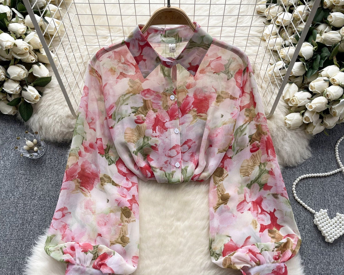 Bahar Çiçekli Desenli Şifon Bluz