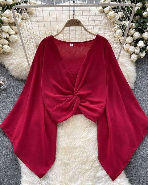 V-Yaka Kıvrımlı Düz Renk Şifon Bluz