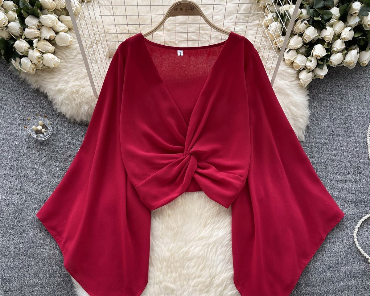 V-Yaka Kıvrımlı Düz Renk Şifon Bluz