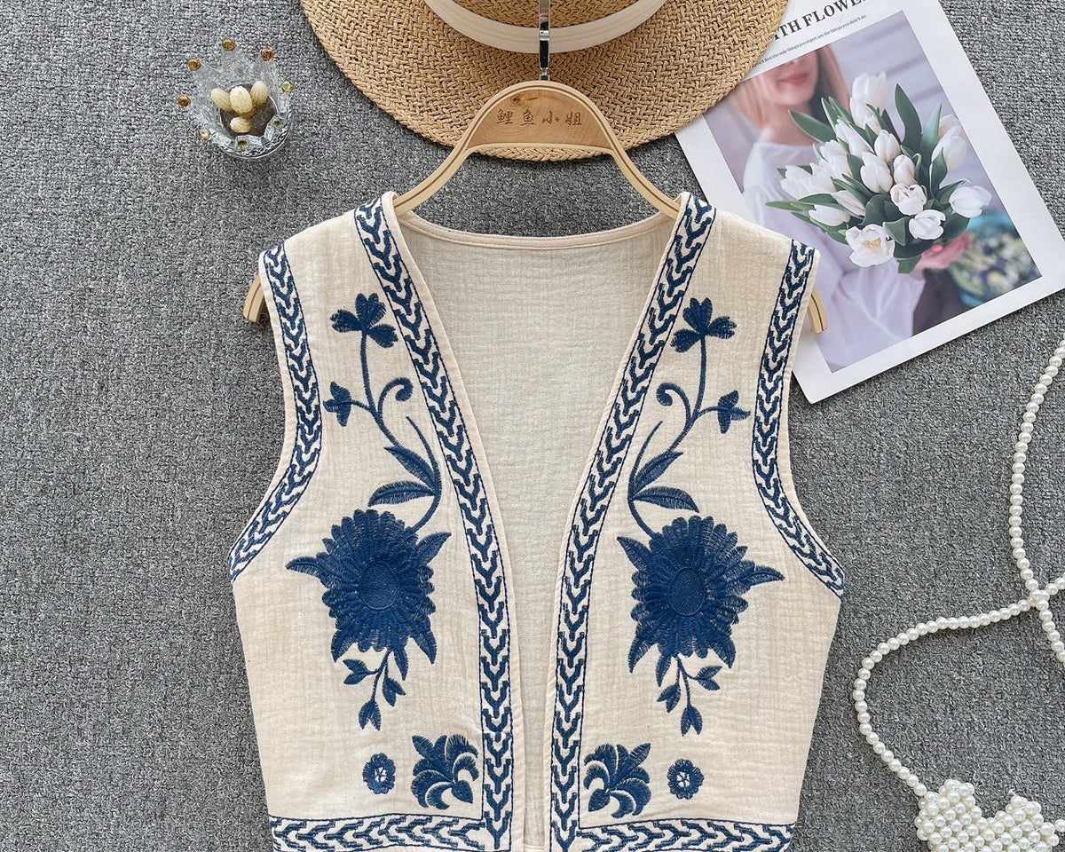 Etnik Tarz Nakışsız Yelek