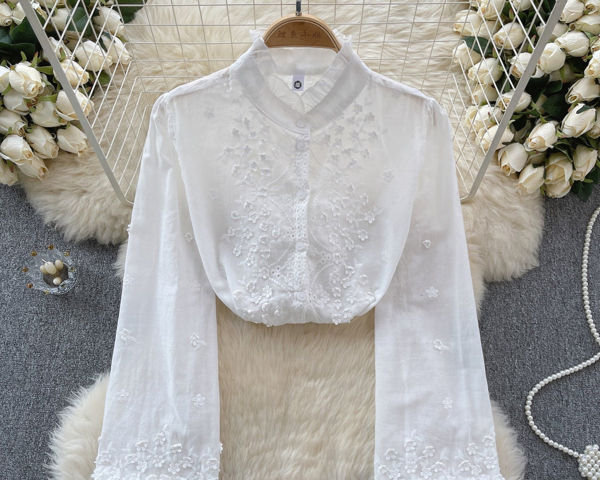 Fırfırlı Kol Düz Renk Nakışlı Gömlek