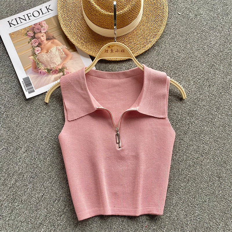 Yaka Detaylı Kolsuz Triko Üst