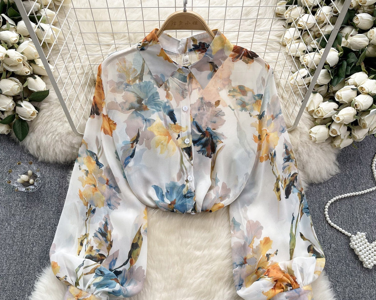 Bahar Çiçekli Desenli Şifon Bluz