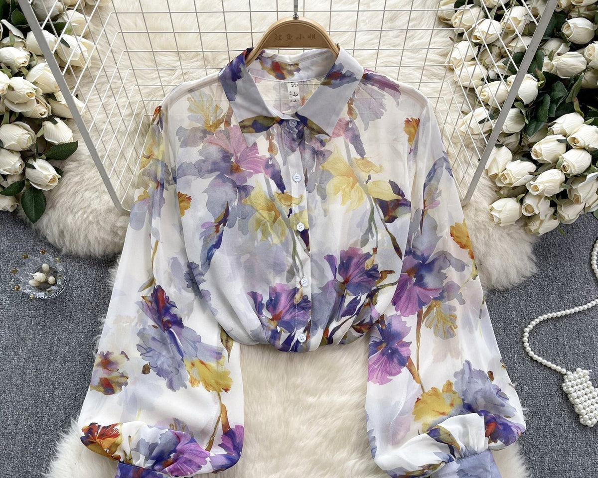 Bahar Çiçekli Desenli Şifon Bluz