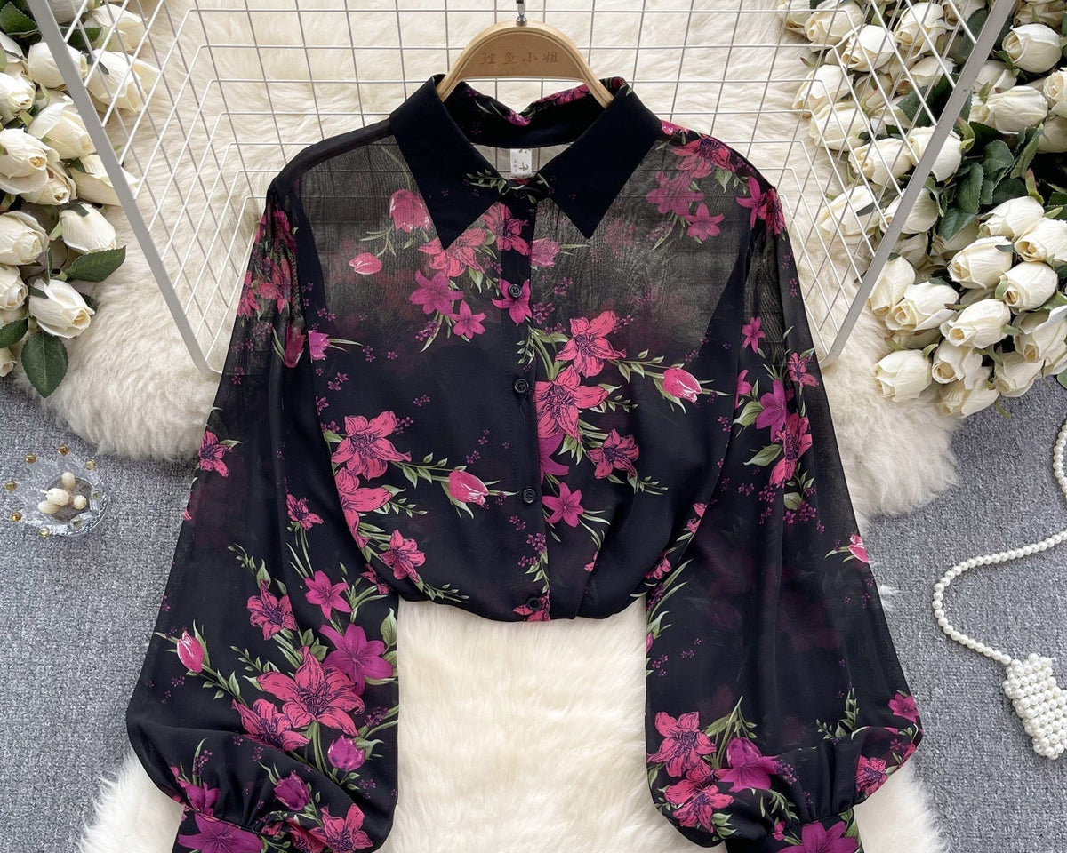 Bahar Çiçekli Desenli Şifon Bluz