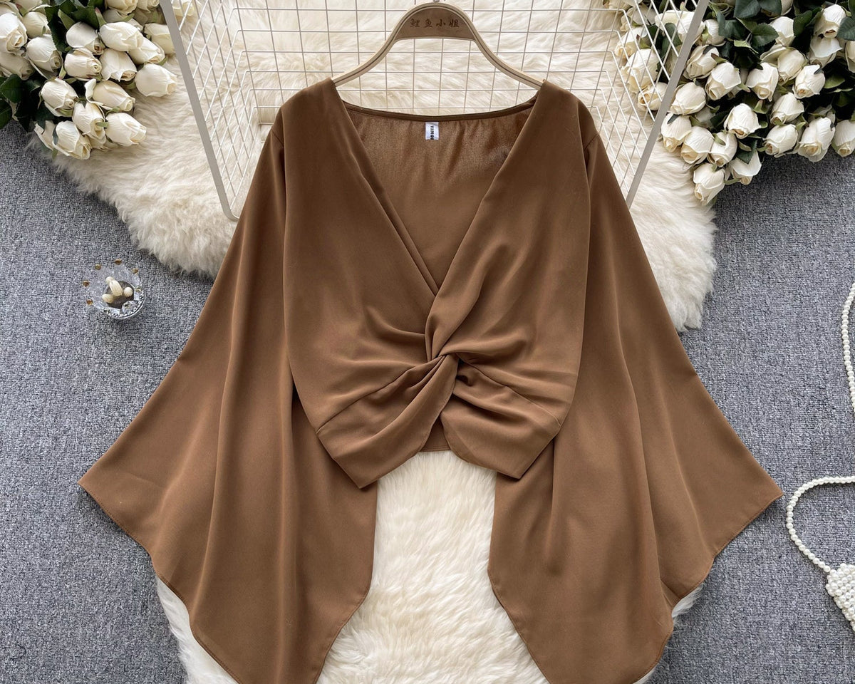 V-Yaka Kıvrımlı Düz Renk Şifon Bluz